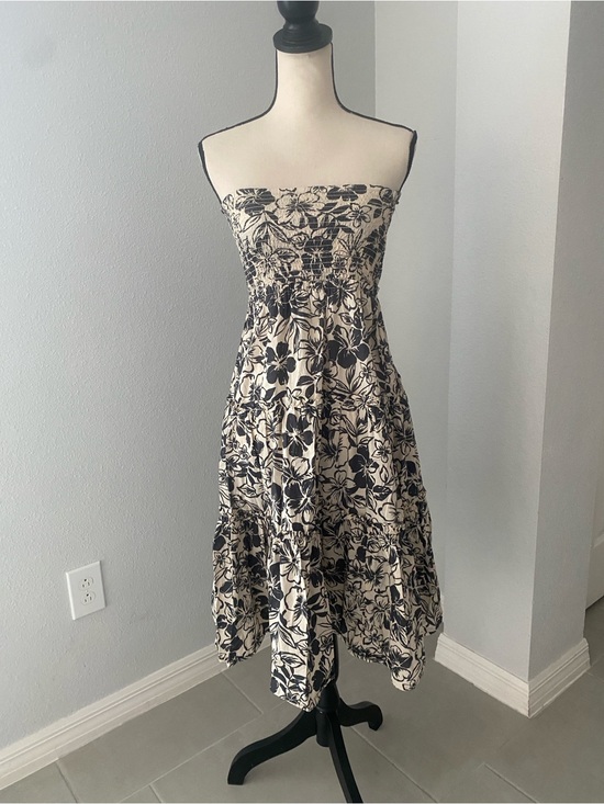 American Eagle Outfitters Dresses & Skirts - AMERICAN EAGLE Women strapless, floral print sundress | S